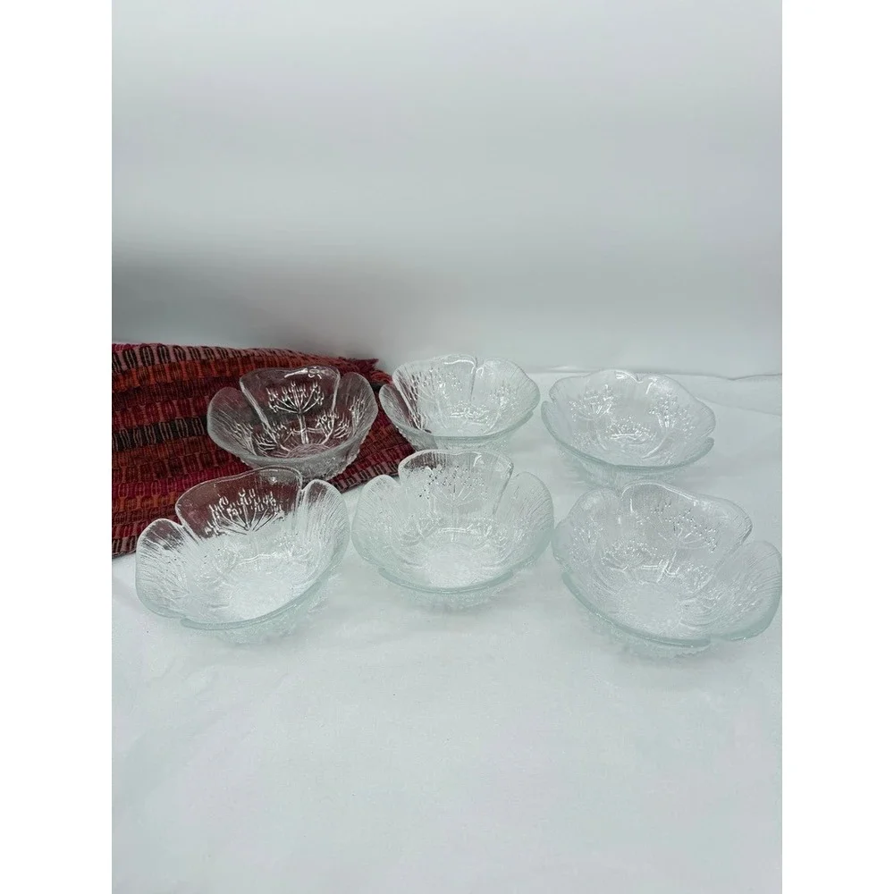 Cow Parsley Petal Shaped Scalloped Glass Serving Bowls Textured MCM 6pc Small
